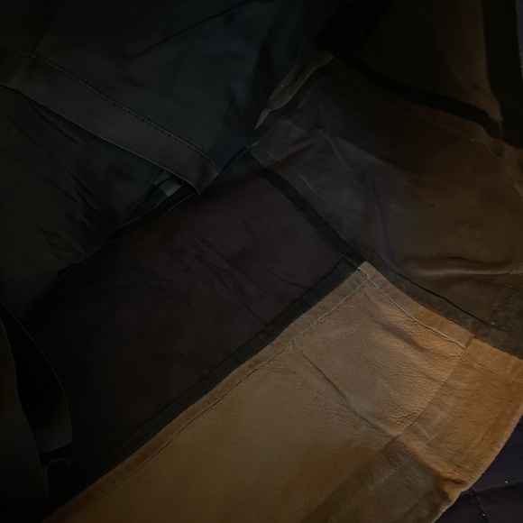 Thrown way back!  Vintage BEBE leather patch skirt! - Picture 5 of 6